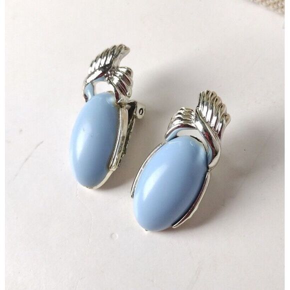 Vintage Signed Coro Blue Cabochons Clip On Silver Toned Earrings - Picture 2 of 5